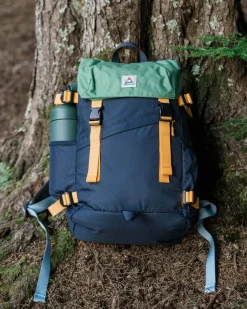 Accessories|Backpacks & Bags>Floris van Bommel Boondocker Recycled 26L Backpack Navy/ Laurel Green