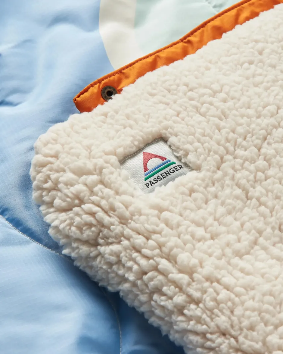 Blankets|Outdoor Living>Floris van Bommel Cabin Recycled Sherpa Blanket Cornflower