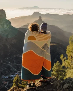 Blankets|Outdoor Living>Floris van Bommel Cabin Recycled Sherpa Blanket Cornflower