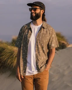 Shirts|Men's Outlet>Passenger Cove Organic Cotton Short Sleeve Shirt Olive Made To Roam