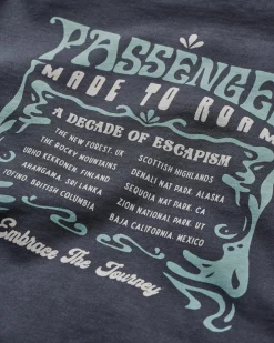 Hoodies & Sweatshirts><noscript><img width=