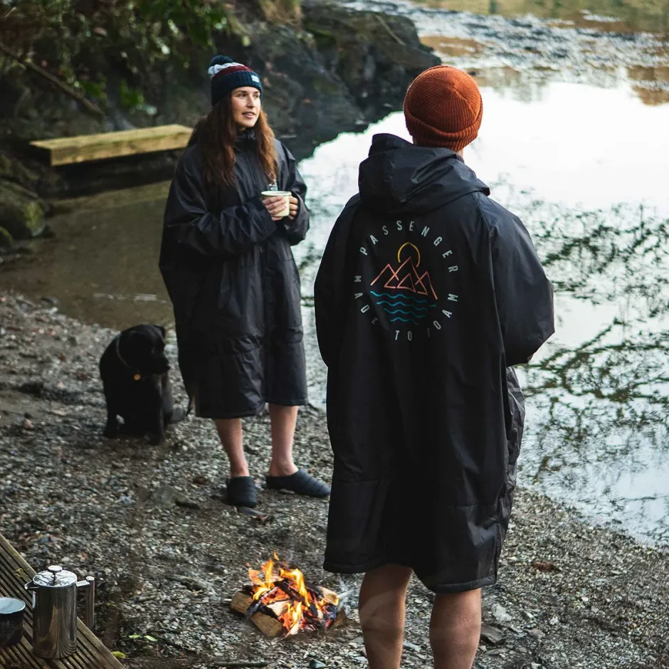 Outdoor Living|Outdoor Living>Floris van Bommel Escapism Recycled Sherpa Lined Changing Robe Black