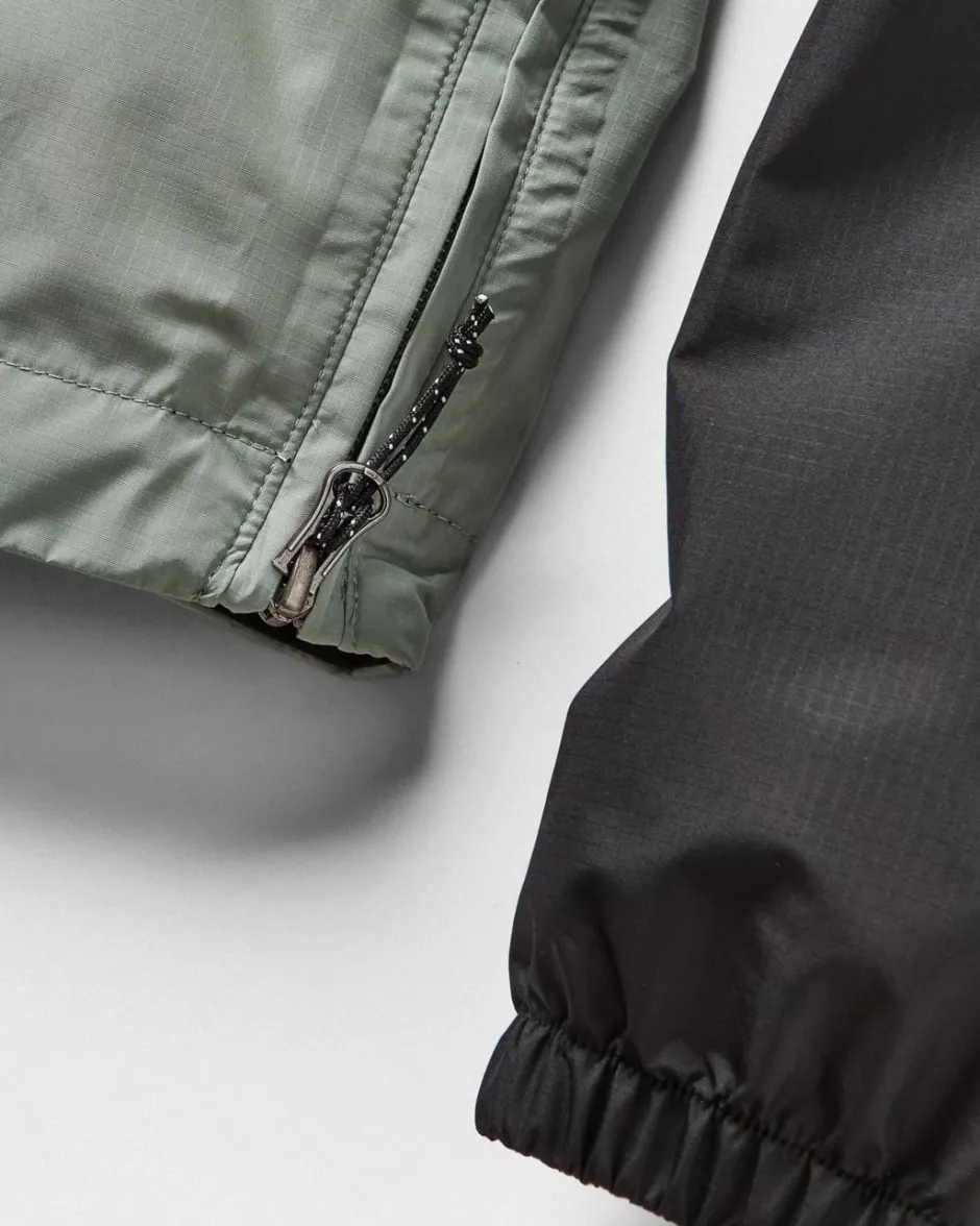 Water Resistant|Best Sellers>Passenger Flow 1/2 Zip Recycled Water Resistant Jacket True Black/Pistachio
