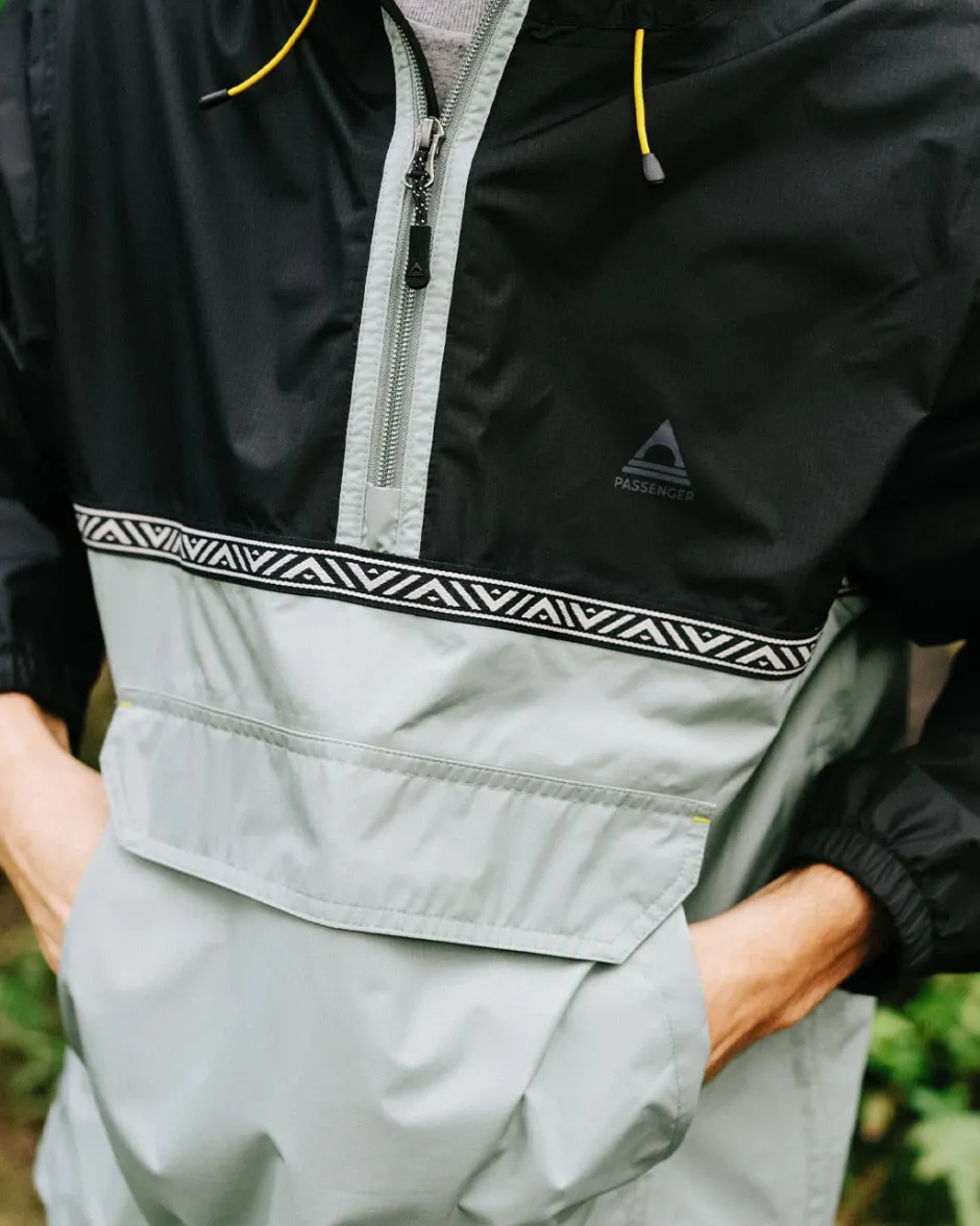 Water Resistant|Best Sellers>Passenger Flow 1/2 Zip Recycled Water Resistant Jacket True Black/Pistachio