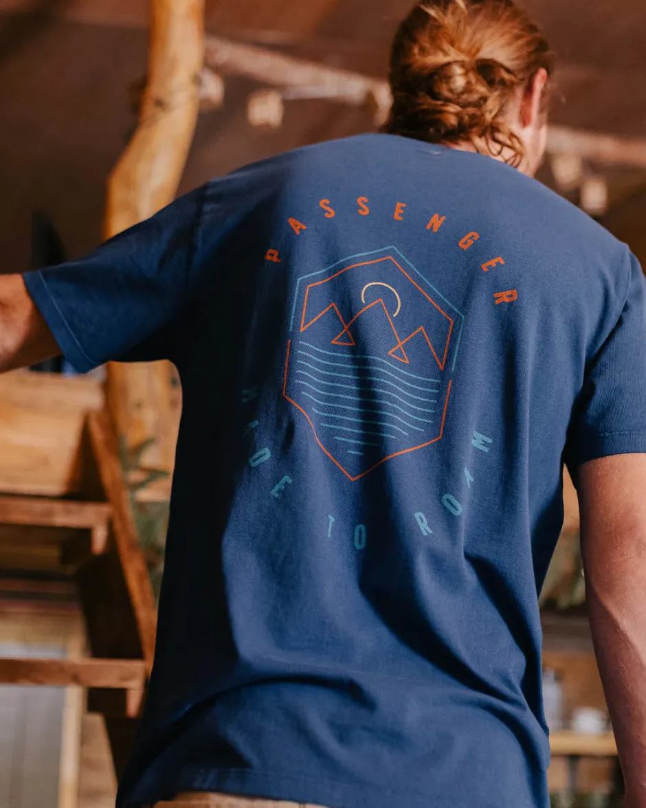 T-Shirts & Tank Tops|Men's Outlet>Passenger Guided T-Shirt Dark Denim
