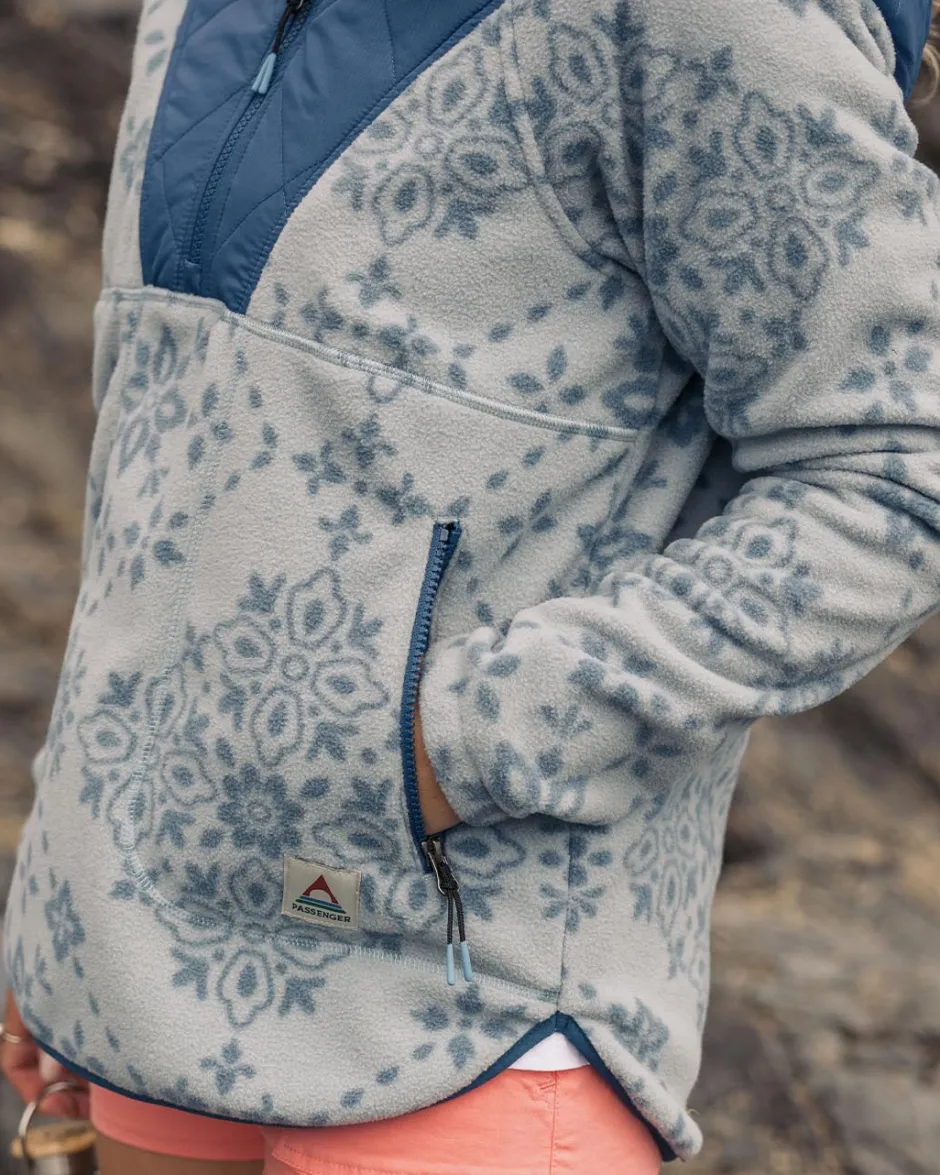 Fleece|Fleece>Passenger Juana Recycled Polar Hooded Fleece Large Tile Washed Blue
