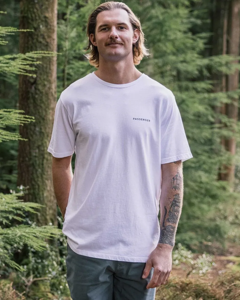 T-Shirts & Tank Tops>Passenger Made to Roam Recycled Cotton T-Shirt White