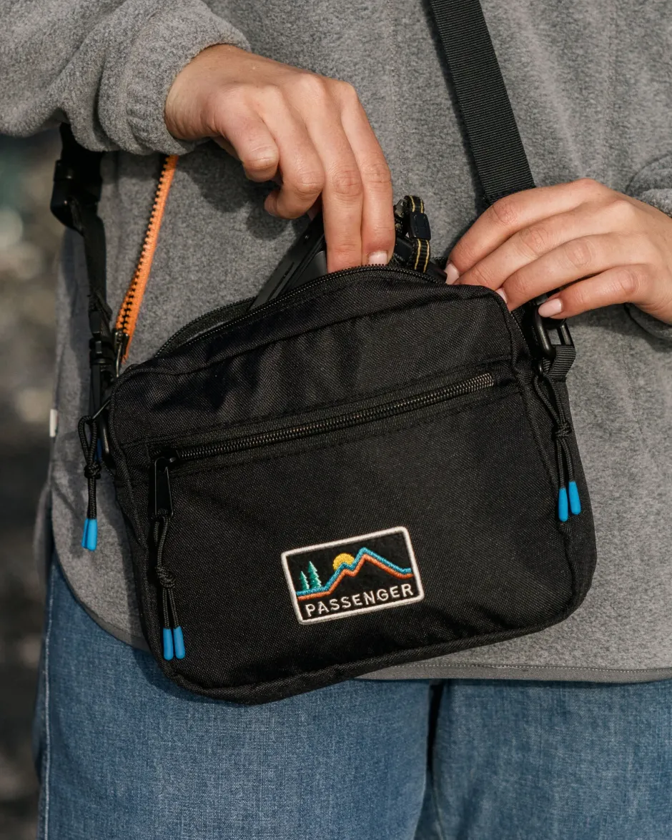 Backpacks & Bags|Backpacks & Bags>Passenger Mainland Recycled Hip Pack Black