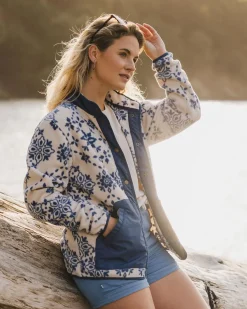 Fleece|Fleece><noscript><img width=