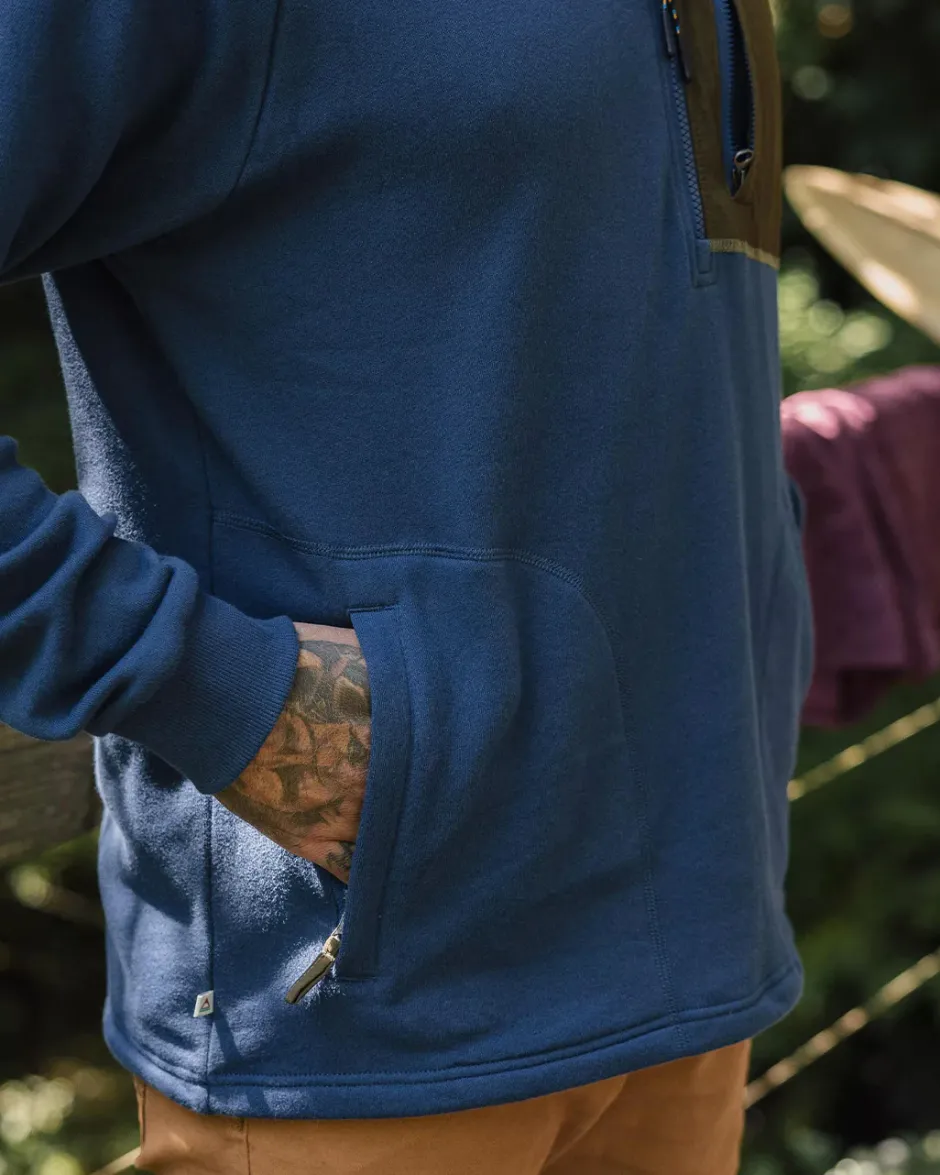 Hoodies & Sweatshirts|Men's Outlet>Passenger Offgrid 1/4 Zip Recycled Cotton Sweatshirt Dark Denim