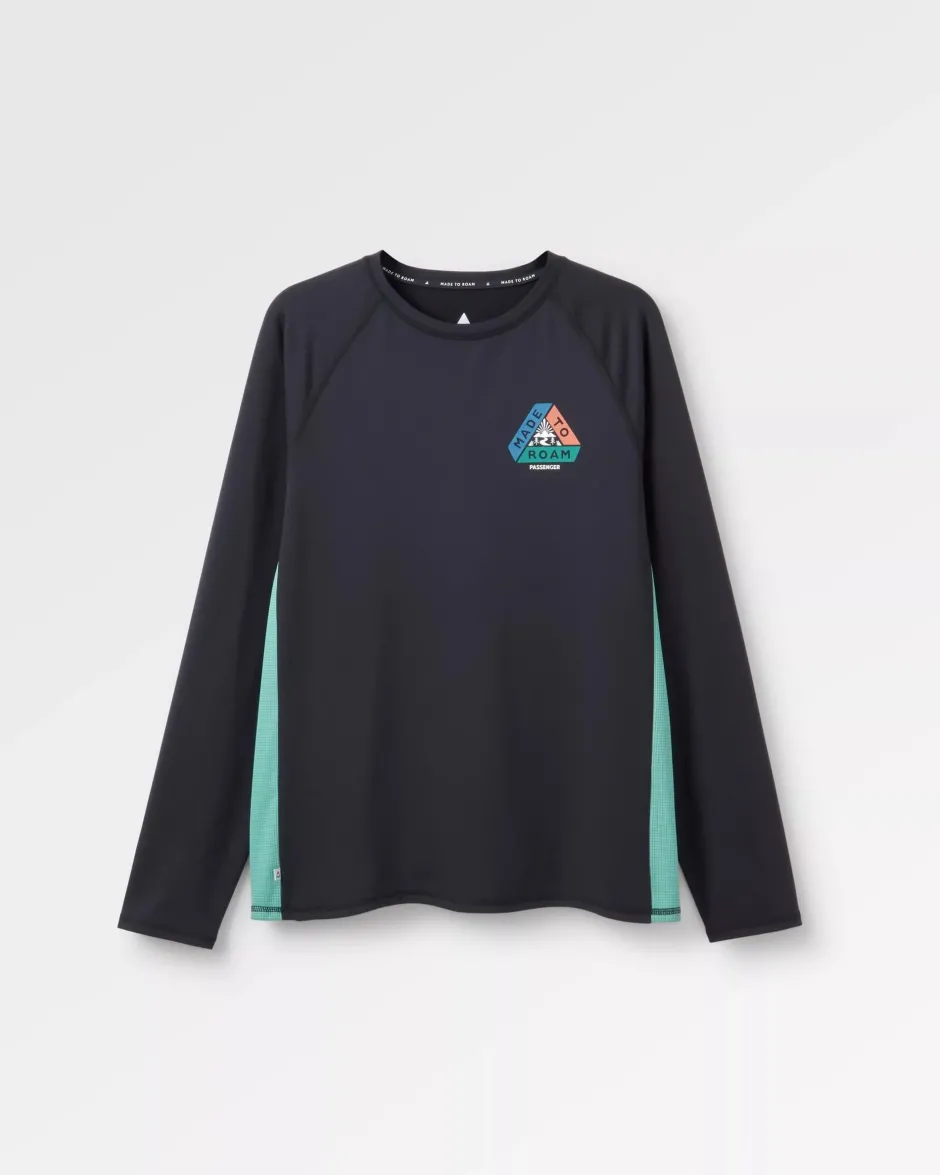 T-Shirts & Tank Tops|Activewear>Passenger Range Recycled Active LS T-shirt Black