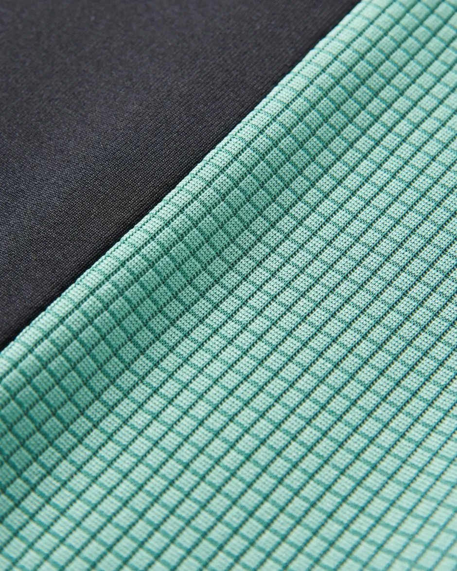 T-Shirts & Tank Tops|Activewear>Passenger Range Recycled Active LS T-shirt Black