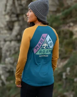 Tops & T-Shirts|Activewear>Passenger River Recycled Active LS T-Shirt Dusty Ochre/ Corsair Blue