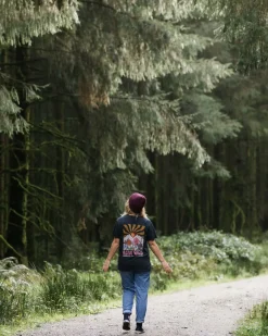 Tops & T-Shirts|Winter Road Trip Essentials><noscript><img width=