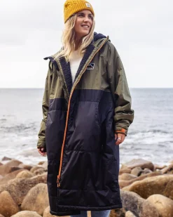 Surf Accessories|Surf Accessories>Floris van Bommel Roaming Recycled Sherpa Lined Changing Robe Black/ Khaki