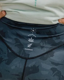 Shorts|Leggings><noscript><img width=