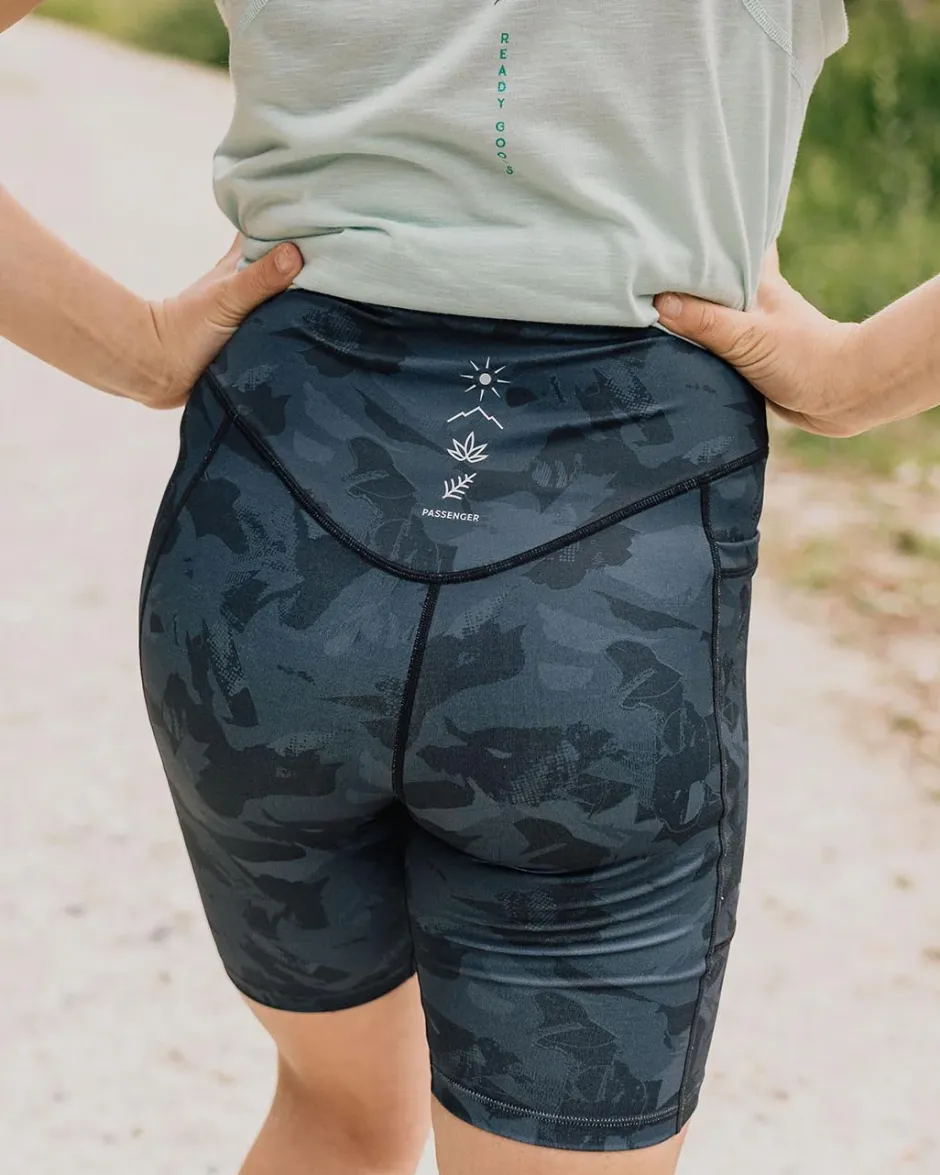 Shorts|Leggings>Passenger Route Recycled Active Short Black Abstract