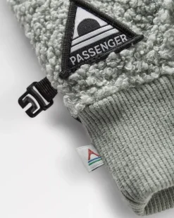 Gloves|Gloves>Passenger Snowfall 2.0 Recycled Sherpa Gloves Pistachio