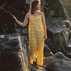 Jumpsuits & Playsuits|Dungarees & Pants><noscript><img width=