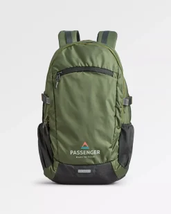 Backpacks & Bags|Backpacks & Bags>Passenger Track Recycled 20L Backpack Fir Tree