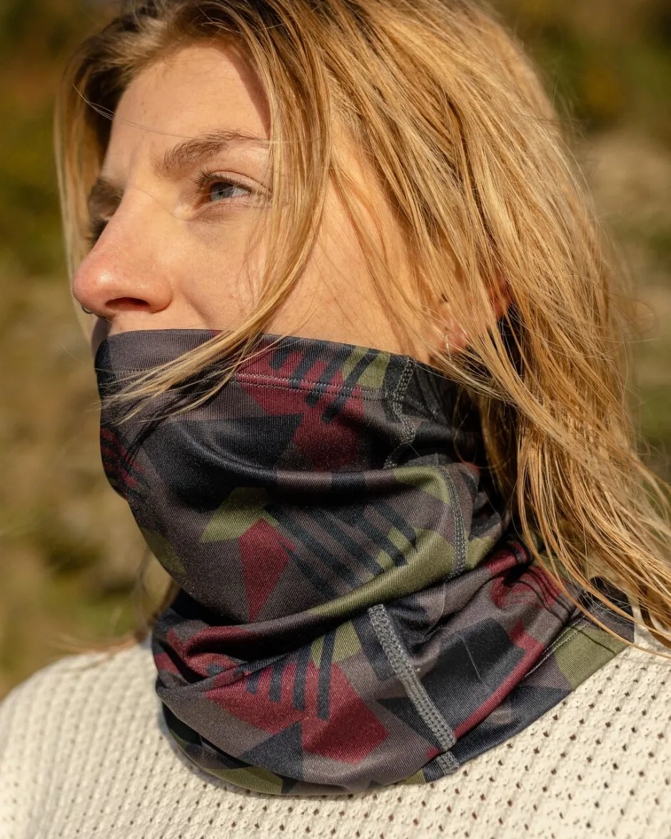 Accessories|Activewear>Passenger Trail Recycled Gaiter Charcoal Camo Pattern