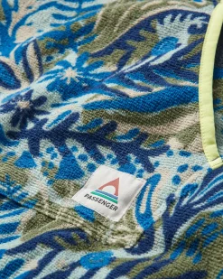 Towels|Changing Robes & Ponchos><noscript><img width=