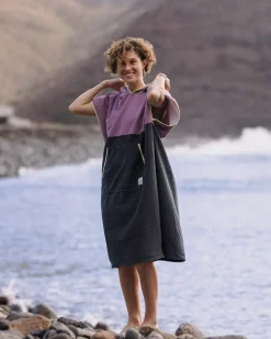 Towels|Changing Robes & Ponchos><noscript><img width=