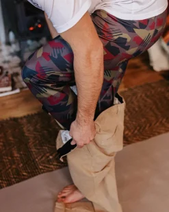 Pants|Activewear><noscript><img width=