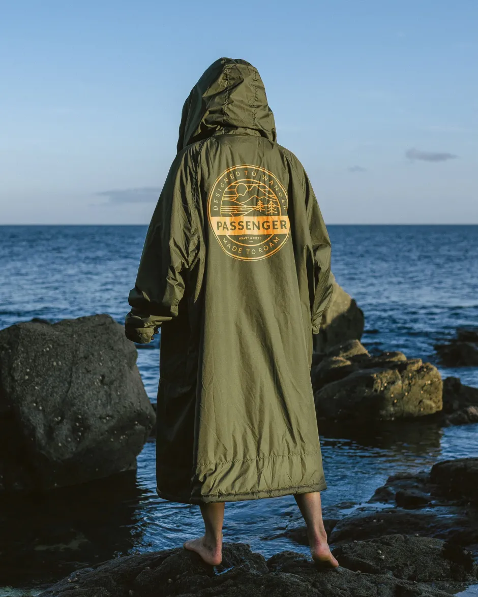 Outdoor Living|Outdoor Living>Floris van Bommel Waves Recycled Sherpa Lined Changing Robe Khaki
