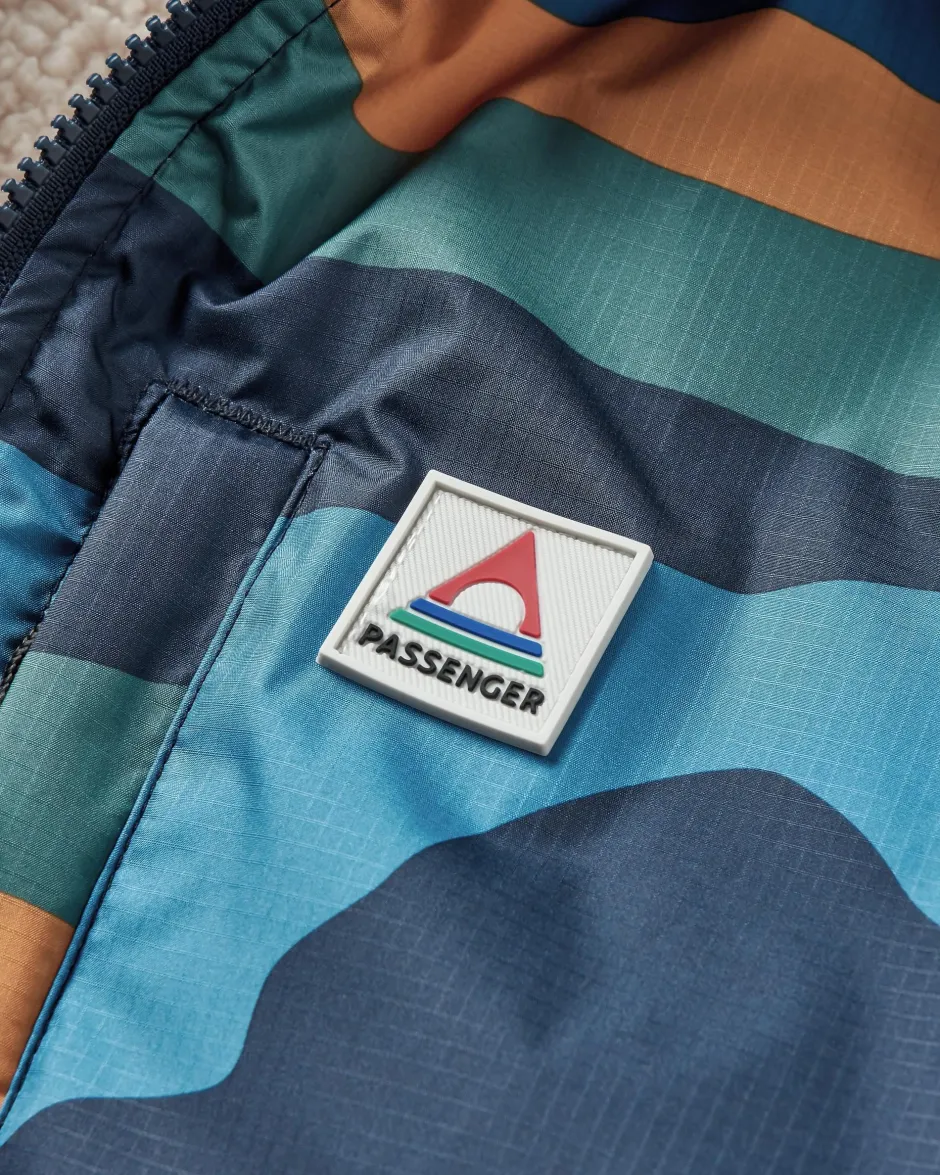 Surf Accessories|Surf Accessories>Passenger Waves Recycled Sherpa Lined Changing Robe Scenic Navy